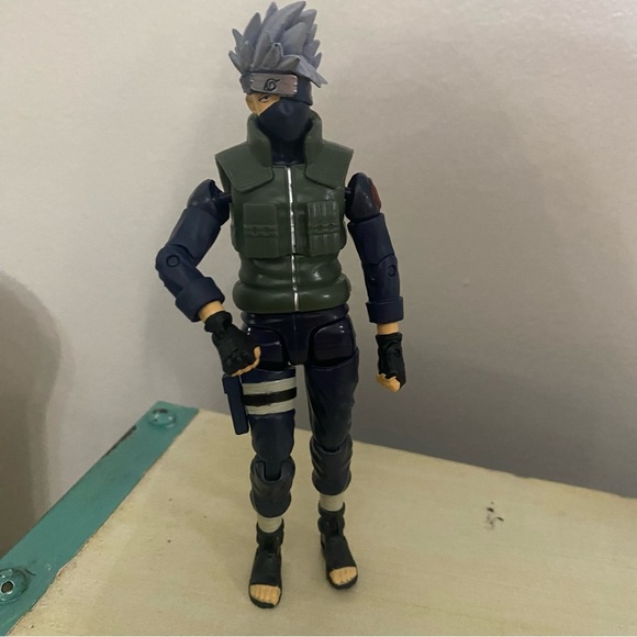 Bandai Ultimate Legends - Naruto 5" Hatake Kakashi Action Figure - Picture 3 of 8